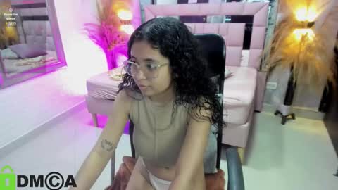 Snapshot of griselle_rousse chatting on November 2025 06:03:02 PM online show from November 2025 06:03:02 PM
