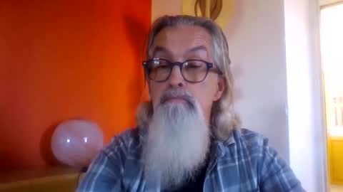 Grybear online show from November 2025 12:07:01 PM