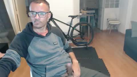 Snapshot of guachin_new chatting on November 2025 04:23:02 AM guachin_new online show from November 2025 04:23:02 AM