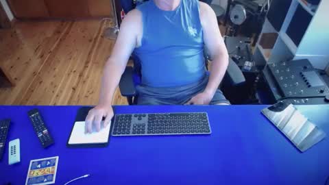 guesswhatigot2 online show from February 2025 07:45:01 AM