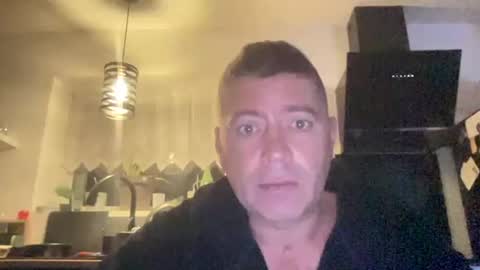 Snapshot of guil0 chatting on September 2025 07:13:02 AM guil0 online show from September 2025 07:13:02 AM