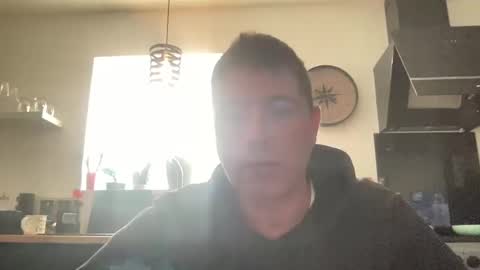 Snapshot of guil0 chatting on October 2025 10:49:02 AM guil0 online show from October 2025 10:49:02 AM