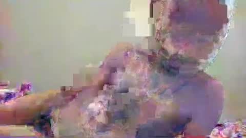 guil67728799 online show from December 2024 08:25:02 PM