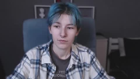 Snapshot of guitarandangell chatting on October 2025 09:52:02 AM guitarandangell online show from October 2025 09:52:02 AM