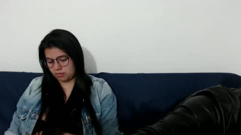 Vane blonde and Hazell black hair online show from November 2025 06:40:02 PM