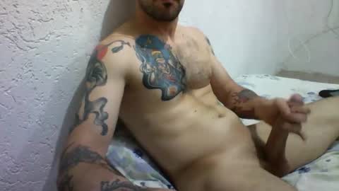 Snapshot of gustavyuri chatting on October 2025 12:16:02 AM Gustav online show from October 2025 12:16:02 AM