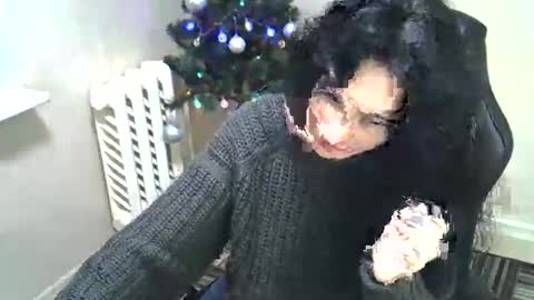 GusumAh online show from December 2024 01:15:02 AM