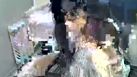 GusumAh online show from February 2025 03:10:01 PM
