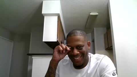 guwop90 online show from November 2025 09:03:02 PM