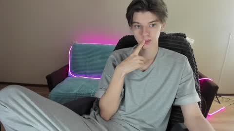 Snapshot of guy_liam1 chatting on December 2024 08:22:02 AM guy_liam1 online show from December 2024 08:22:02 AM