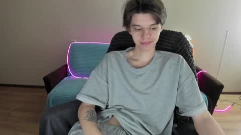 Snapshot of guy_liam1 chatting on December 2024 07:43:01 PM guy_liam1 online show from December 2024 07:43:01 PM