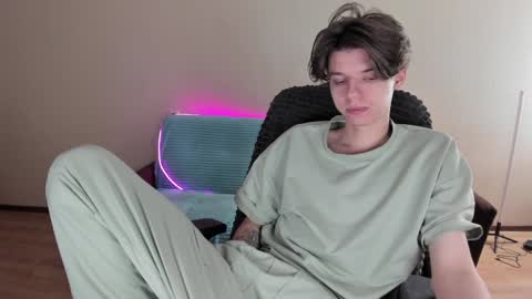 Snapshot of guy_liam1 chatting on January 2025 04:50:02 AM guy_liam1 online show from January 2025 04:50:02 AM
