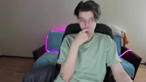 Snapshot of guy_liam1 chatting on January 2025 08:03:02 PM guy_liam1 online show from January 2025 08:03:02 PM