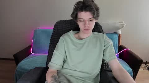 Snapshot of guy_liam1 chatting on January 2025 12:57:02 PM guy_liam1 online show from January 2025 12:57:02 PM