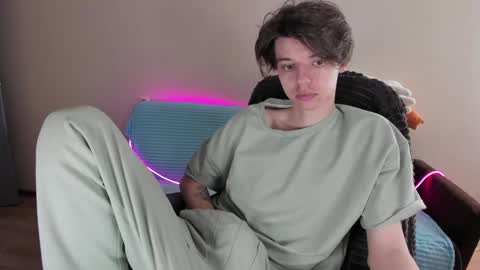 Snapshot of guy_liam1 chatting on January 2025 08:21:01 AM guy_liam1 online show from January 2025 08:21:01 AM