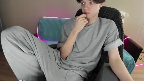 Snapshot of guy_liam1 chatting on February 2025 04:11:01 PM guy_liam1 online show from February 2025 04:11:01 PM