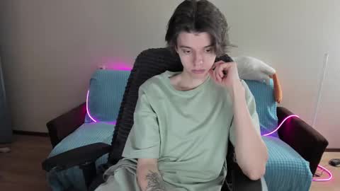 Snapshot of guy_liam1 chatting on February 2025 02:26:02 PM guy_liam1 online show from February 2025 02:26:02 PM