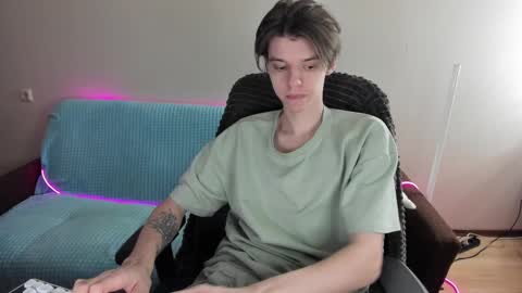 Snapshot of guy_liam1 chatting on February 2025 02:43:01 PM guy_liam1 online show from February 2025 02:43:01 PM