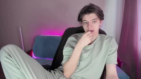 Snapshot of guy_liam1 chatting on February 2025 08:29:02 AM guy_liam1 online show from February 2025 08:29:02 AM