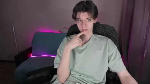 Snapshot of guy_liam1 chatting on March 2025 03:07:02 PM guy_liam1 online show from March 2025 03:07:02 PM