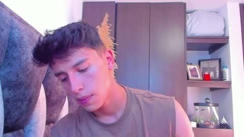 Snapshot of guy_twinks chatting on December 2024 08:58:01 PM Gabriel online show from December 2024 08:58:01 PM
