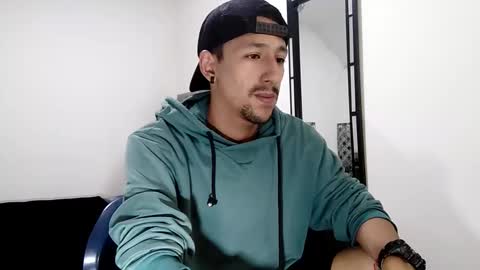 Snapshot of guykarim chatting on December 2024 11:22:01 PM karim online show from December 2024 11:22:01 PM