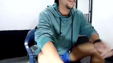 Snapshot of guykarim chatting on December 2024 05:09:02 AM karim online show from December 2024 05:09:02 AM