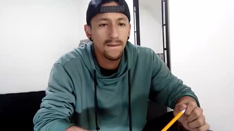 Snapshot of guykarim chatting on January 2025 07:11:02 AM karim online show from January 2025 07:11:02 AM