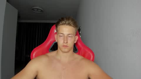 Snapshot of gym_alpha chatting on October 2025 10:45:02 PM Oliver online show from October 2025 10:45:02 PM