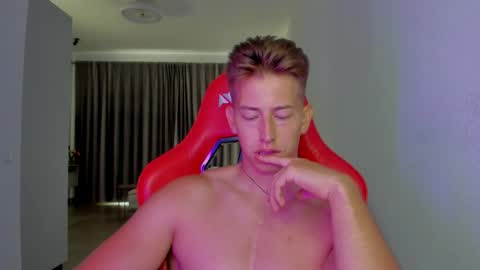 Snapshot of gym_alpha chatting on November 2025 12:38:02 PM Oliver online show from November 2025 12:38:02 PM