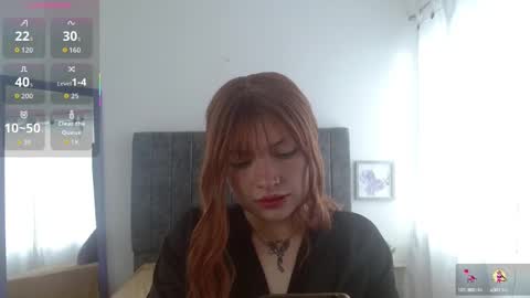 Snapshot of hadde01 chatting on October 2025 12:35:02 PM Hadde online show from October 2025 12:35:02 PM