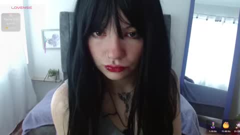 Snapshot of hadde01 chatting on November 2025 12:37:01 PM Hadde online show from November 2025 12:37:01 PM