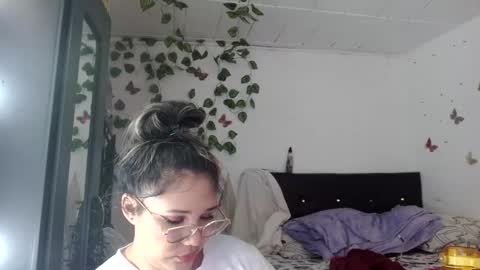 hader_wild21 online show from February 2025 07:18:02 PM