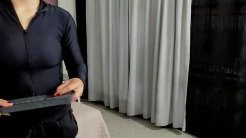 Hailey online show from September 2025 11:59:01 AM