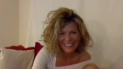 Hailey online show from January 2025 03:12:02 AM