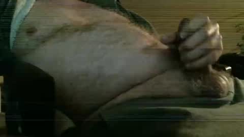 Snapshot of hairydude962 chatting on January 2025 04:43:01 AM hairydude962 online show from January 2025 04:43:01 AM