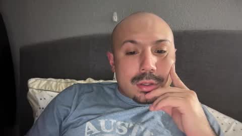 Snapshot of hairyman30000 chatting on February 2025 01:36:02 AM hairyman30000 online show from February 2025 01:36:02 AM