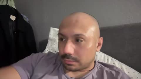 Snapshot of hairyman30000 chatting on February 2025 01:02:02 AM hairyman30000 online show from February 2025 01:02:02 AM