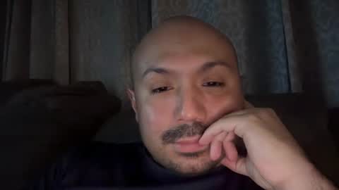 Snapshot of hairyman30000 chatting on February 2025 02:42:01 AM hairyman30000 online show from February 2025 02:42:01 AM