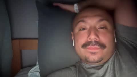 Snapshot of hairyman30000 chatting on March 2025 05:43:02 AM hairyman30000 online show from March 2025 05:43:02 AM