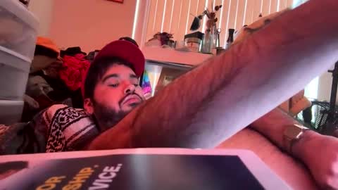 Snapshot of hairymexitalian chatting on January 2025 06:16:01 PM HairyMexitalian online show from January 2025 06:16:01 PM