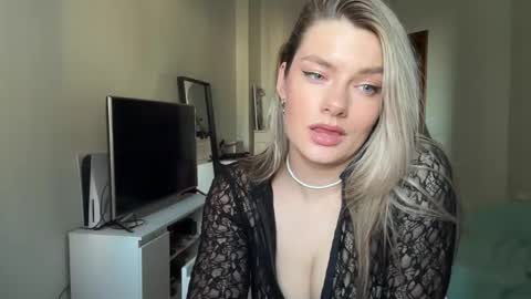 haley_rune online show from February 2025 01:08:02 PM