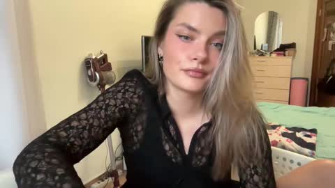 haley_rune online show from March 2025 02:34:02 PM