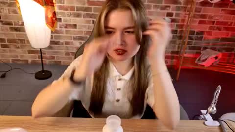 Snapshot of haleysun chatting on October 2025 02:04:02 PM HaleySun online show from October 2025 02:04:02 PM