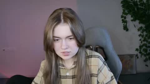 HaleySun online show from November 2025 01:22:01 PM