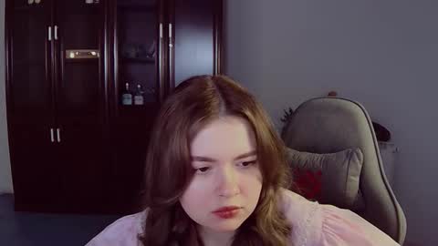 HaleySun online show from November 2025 09:39:01 AM