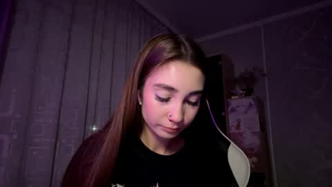 Snapshot of halliemcanaw chatting on November 2025 07:58:01 PM Holly online show from November 2025 07:58:01 PM