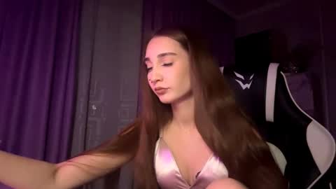 Snapshot of halliemcanaw chatting on December 2025 09:08:01 PM Holly online show from December 2025 09:08:01 PM