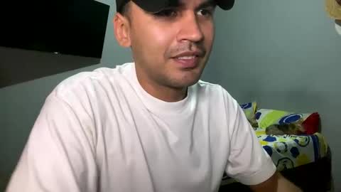 Snapshot of hamiltong12 chatting on October 2025 05:30:01 AM hamiltong12 online show from October 2025 05:30:01 AM