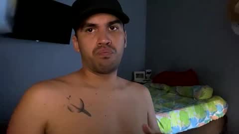 Snapshot of hamiltong12 chatting on October 2025 09:10:02 PM hamiltong12 online show from October 2025 09:10:02 PM